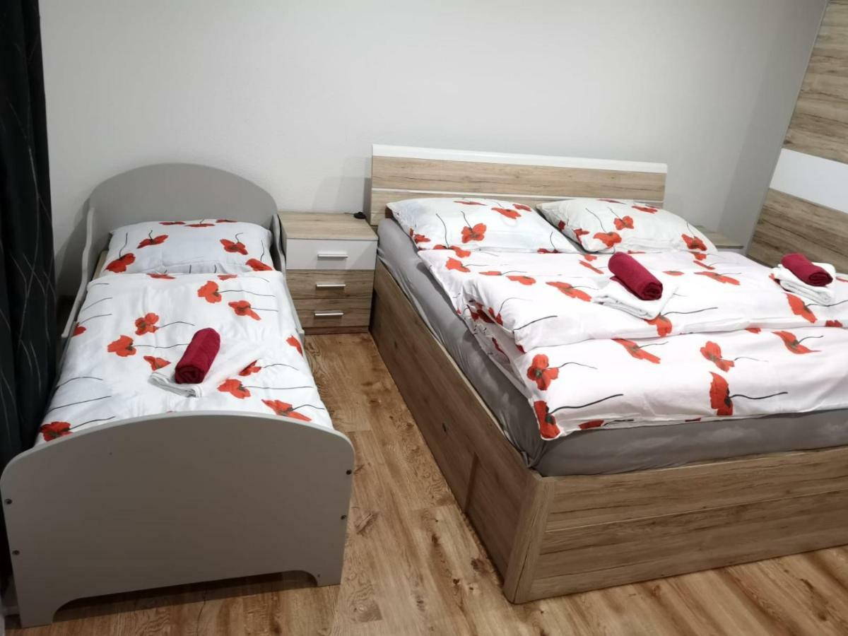 Family Apartments Myto Pod Dumbierom Luaran gambar